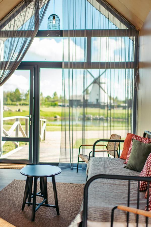 Apartamenti Vejdzirnavas Вентспілс Екстер'єр фото